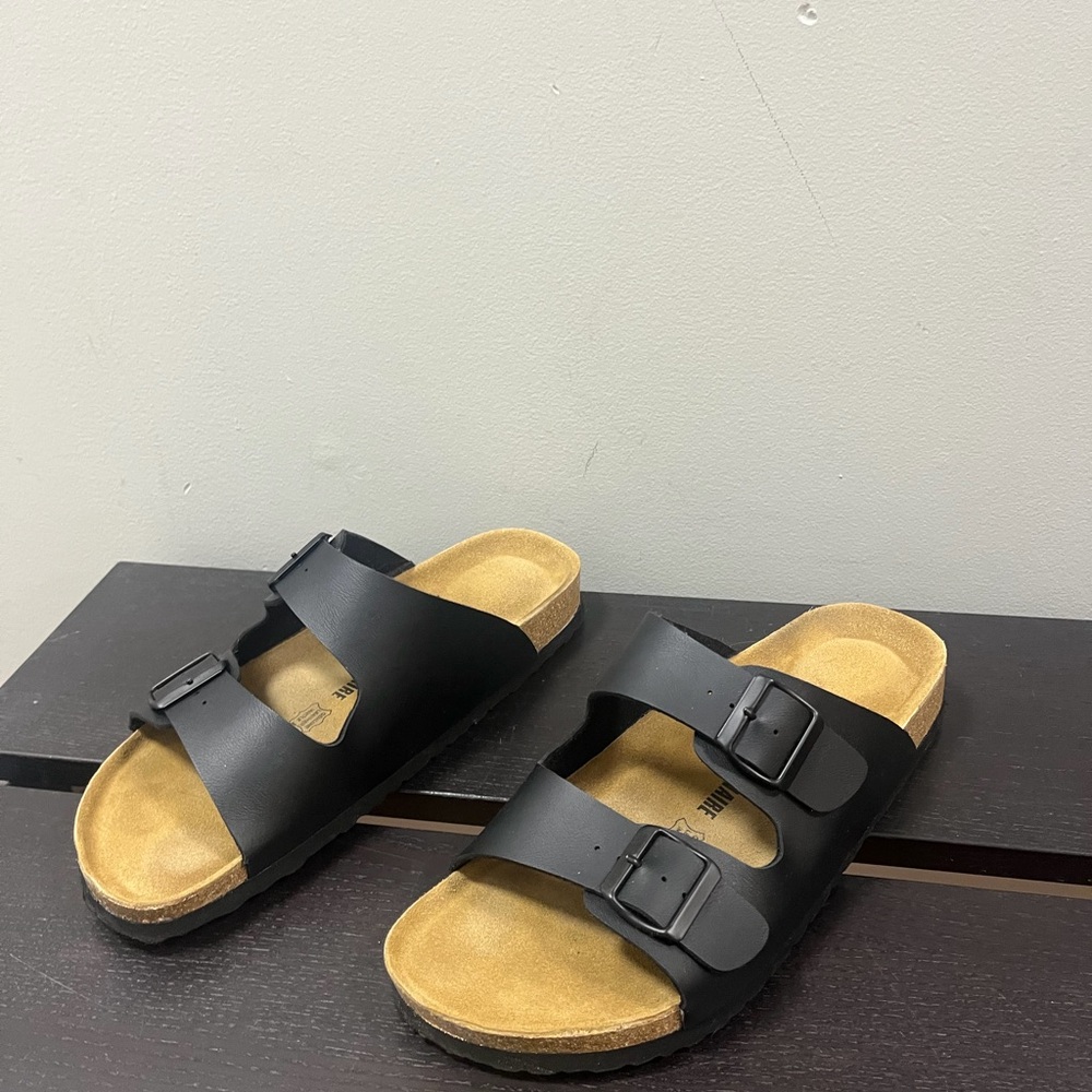Cushionaire Black leather Arizona sandals 11 44
